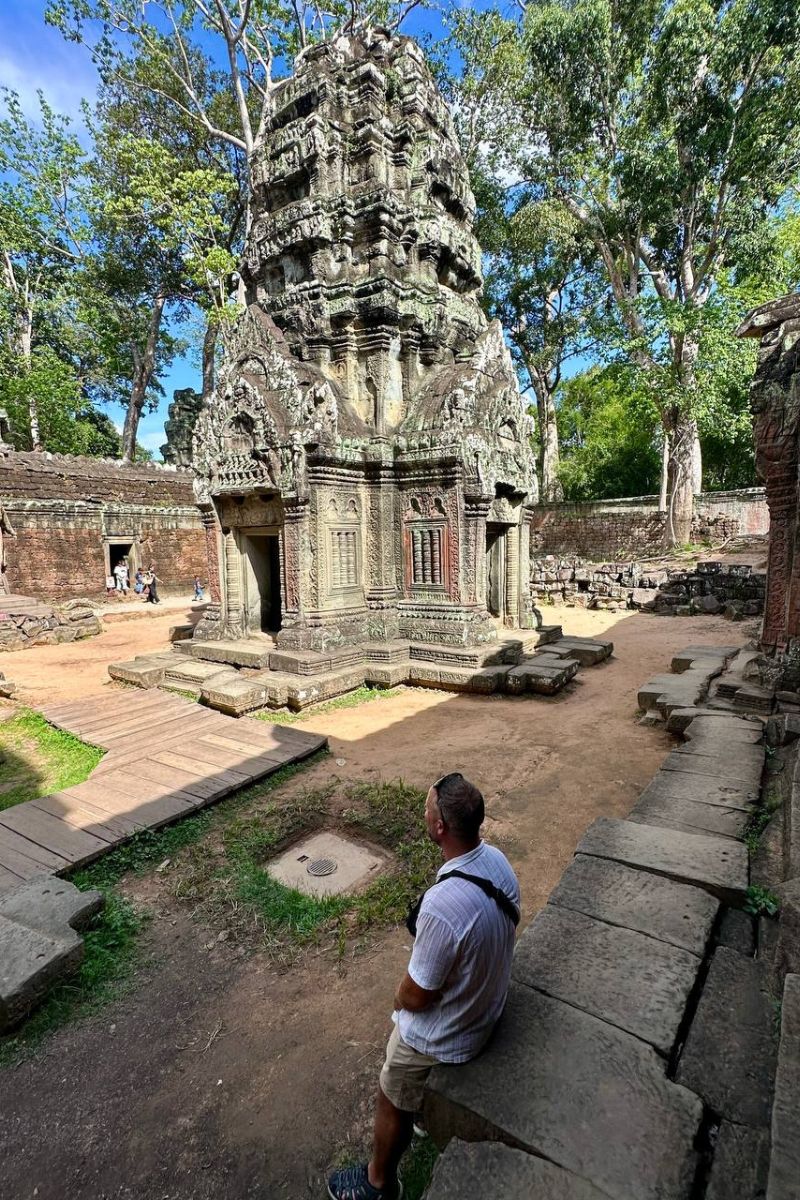 Explore Angkor Small Group Tour with Premium Temple Experience