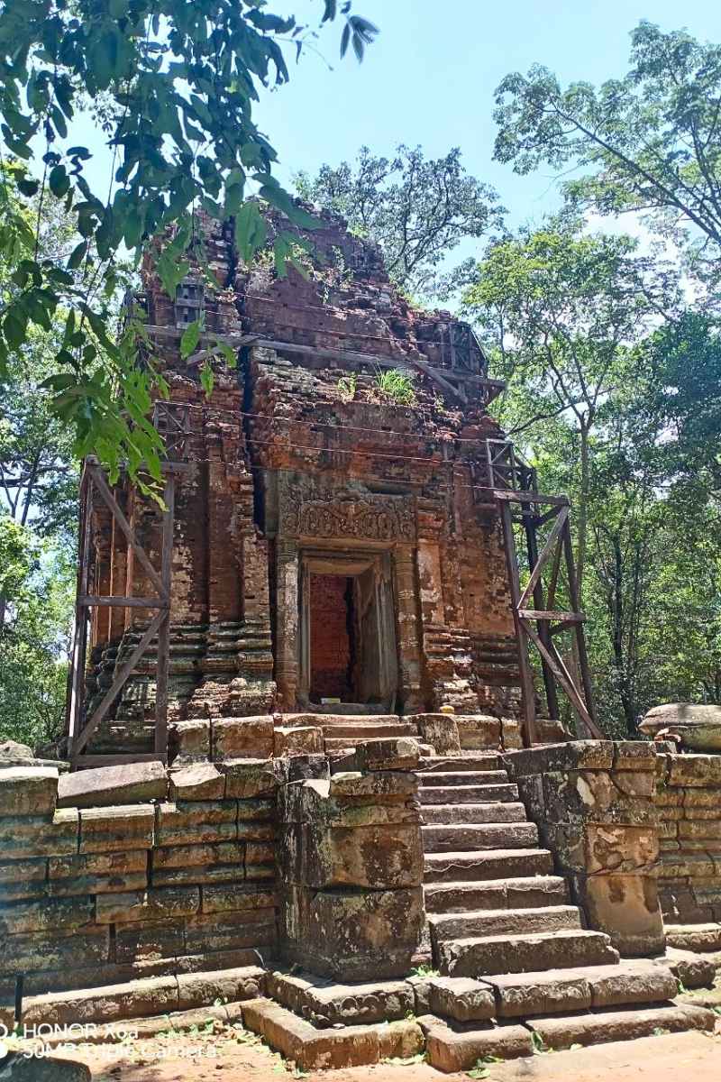 Koh Ker and Beng Mealea Tour Discover Cambodia Ancient Capital and Tomb Raider Temple