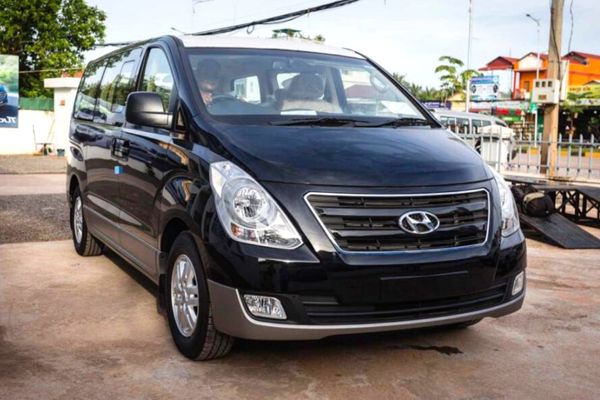 Unique Private Luxury Van for Siem Reap Shuttle tours 2