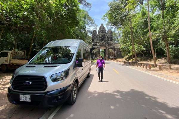 Unique Private Luxury Van for Siem Reap Shuttle tours