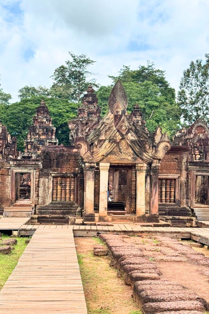 Banteay Srei Backcountry Tour from Siem Reap with Pre Rup East Mebon Ta Som and Preah Khan Temple Highlights