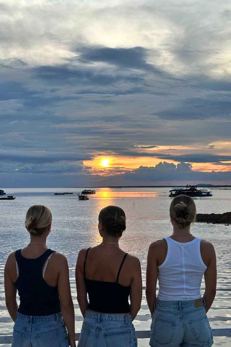 Kompong Phluk Floating Villages Tour for Authentic Tonle Sap Experience