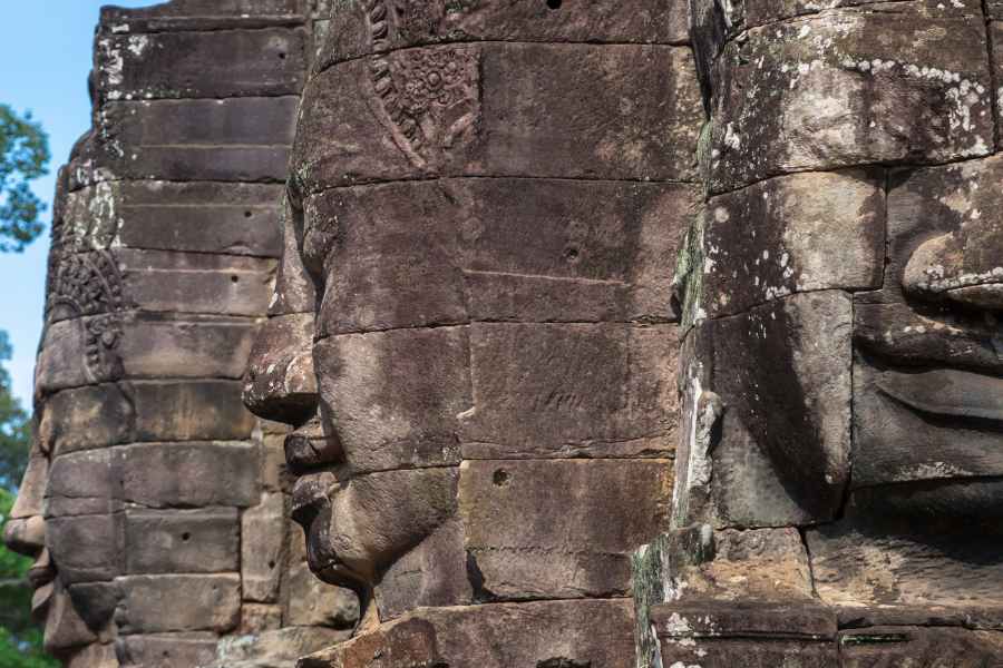 Decoding Angkor Thom: A Deep Dive into its Iconic Temples for a Comprehensive Angkor Thom Temple Guide