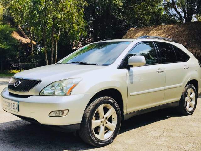 Siem Reap Shuttle Tours Lexus RX 330