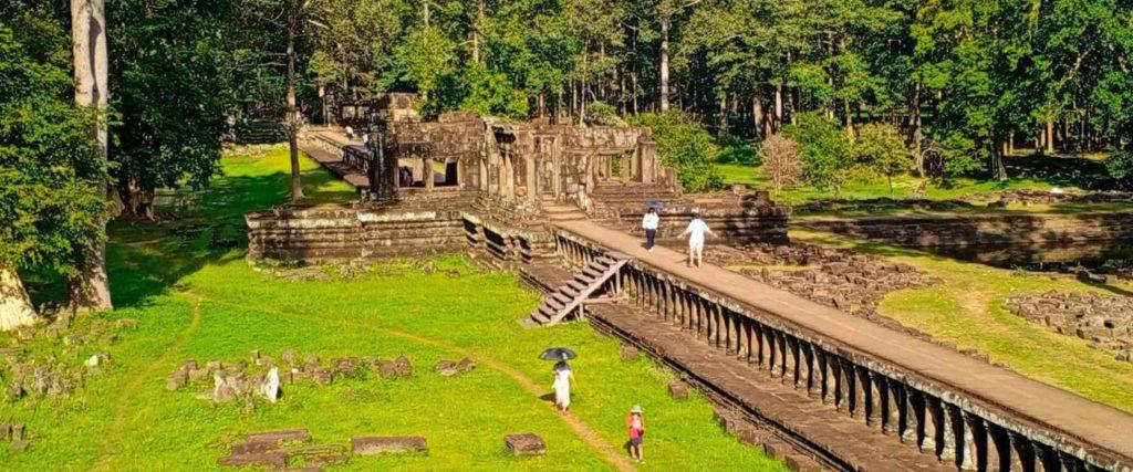 2-Day Angkor Wat Temple Sunset & Floating Village Tour ​at Baphuon Temple