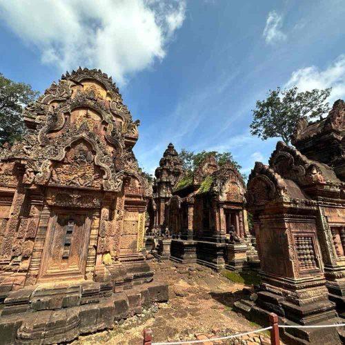 Exlore Banteay Srei temple on 3-Day Angkor Wat Sunrise, Banteay Srei and Floating Villages Tour - Small Group Tours