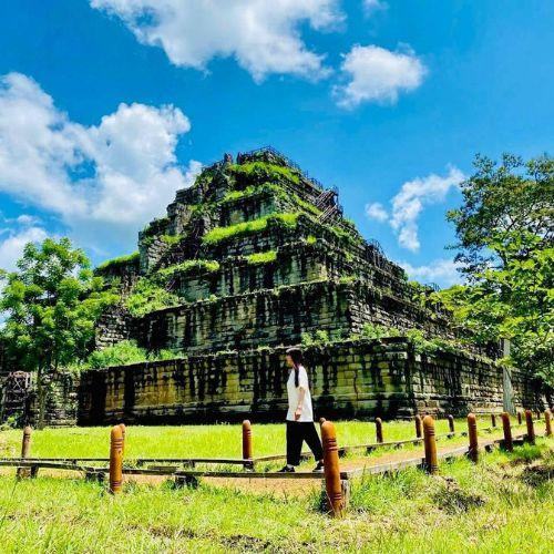 Private Full-Day Siem Reap to Koh Ker & Beng Mealea Temple Tour
