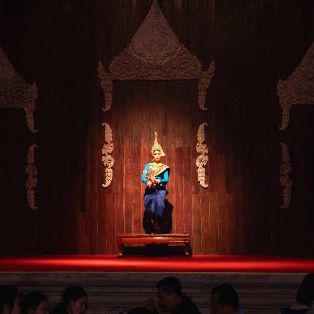Robam Theatre Grand Buffet Dinner with Apsara Show and Hotel Transfer