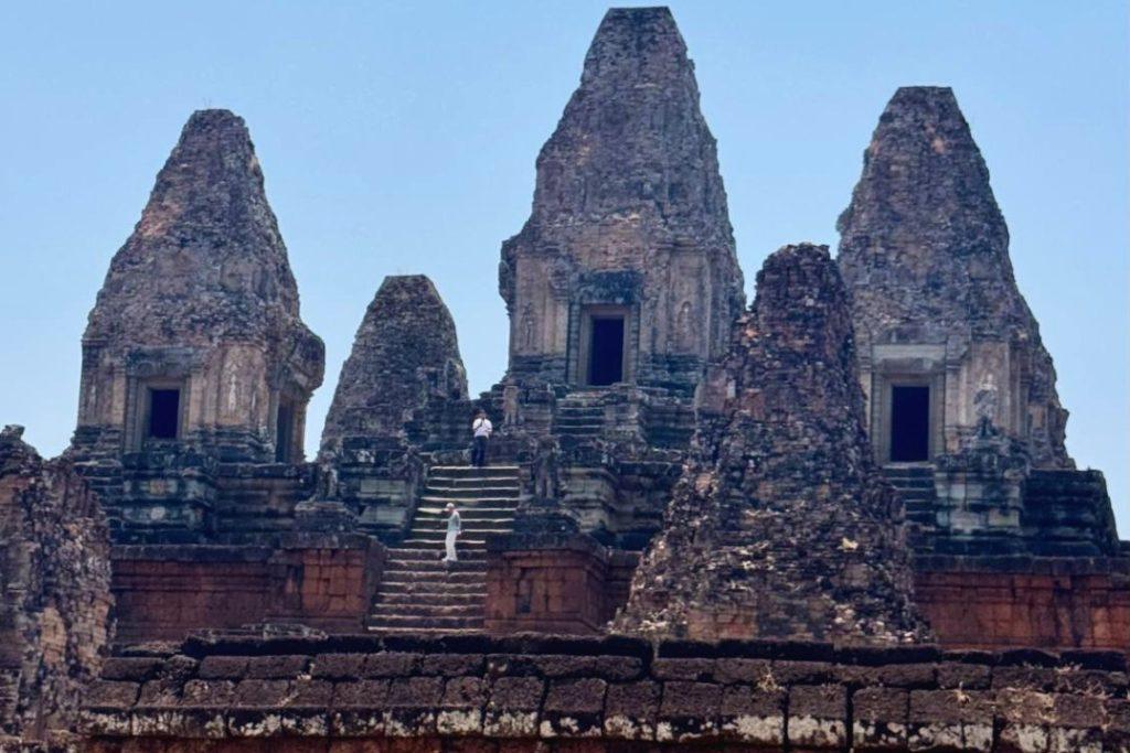 Angkor Wat Budget Tour Under 20 Dollars - Best 3 Small Group Picks