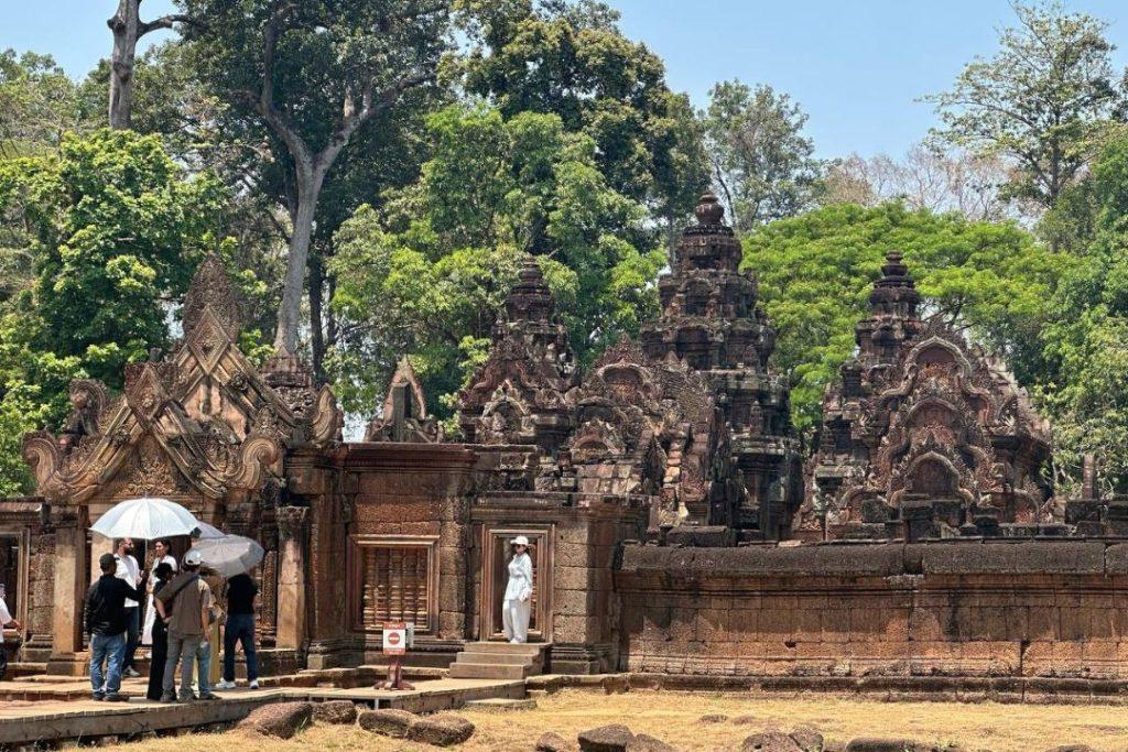 What to Wear in Cambodia Temples Smart Dress Guide