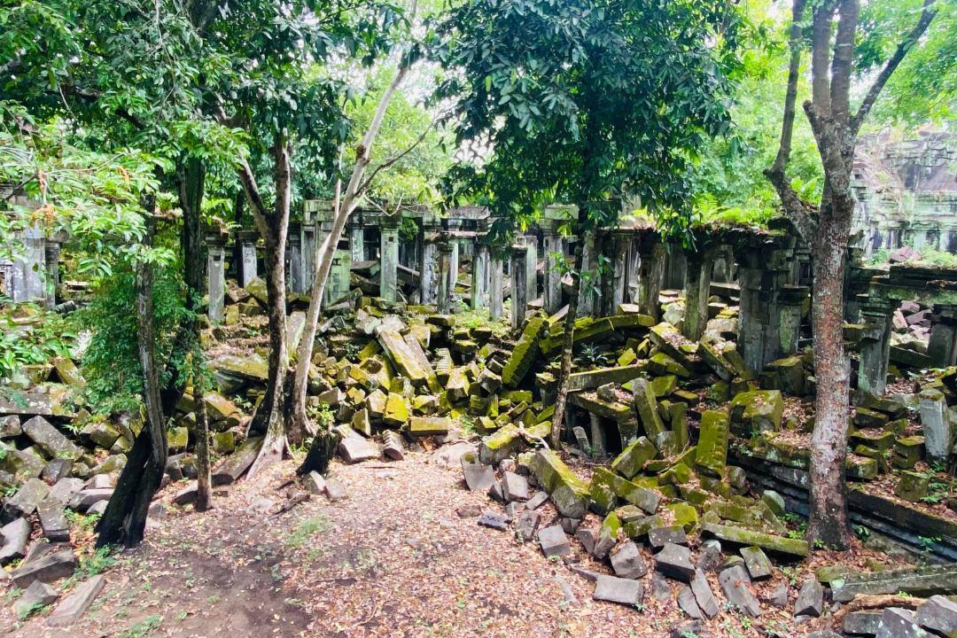 See two remote temple worlds in one easy Koh Ker and Beng Mealea Day Tour from Siem Reap, with private car comfort and a route that saves time