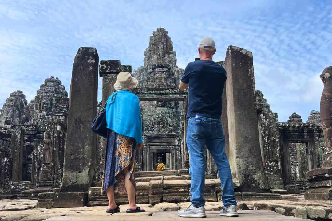 Siem Reap itinerary 2 days made easy with sunrise temples, smart stop order, and ready-to-book tours that save you time.