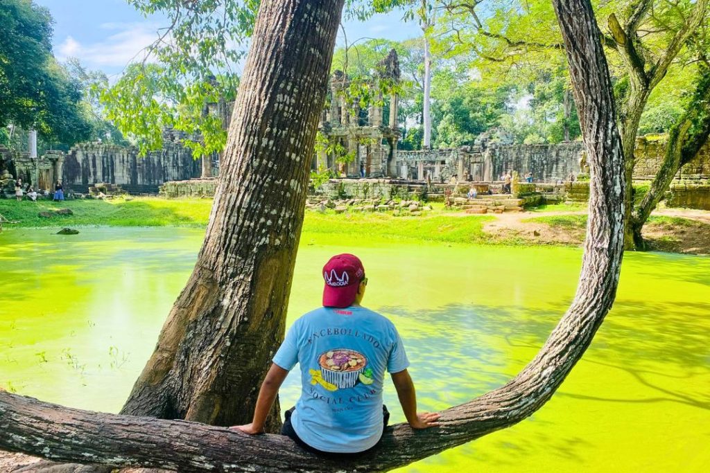 Angkor Grand Circuit tour with local guide