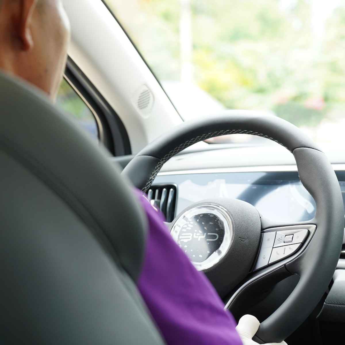 Book a Private New EV Car Siem Reap Airport Transfer for a quiet private pick-up or drop-off between SAI and your hotel in Siem Reap