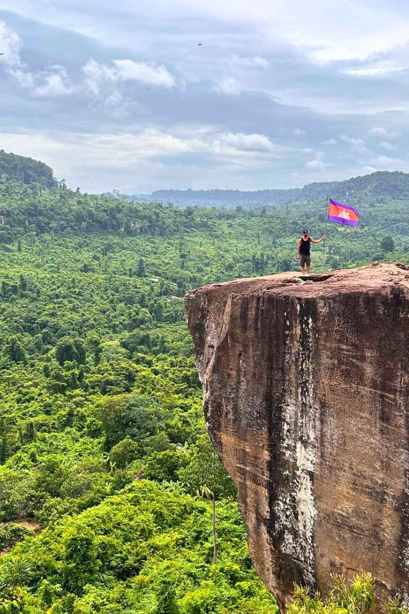 Kulen Mountain Waterfalls and Banteay Srei Temple Tour Cliff Viewpoint Over the Forest