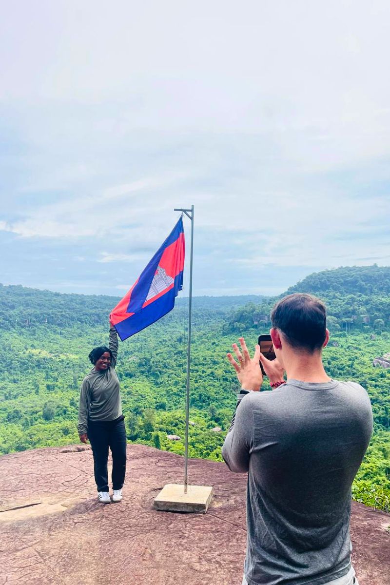 Kulen Mountain Waterfalls and Banteay Srei Temple Tour Valley Viewpoint Photo Stop