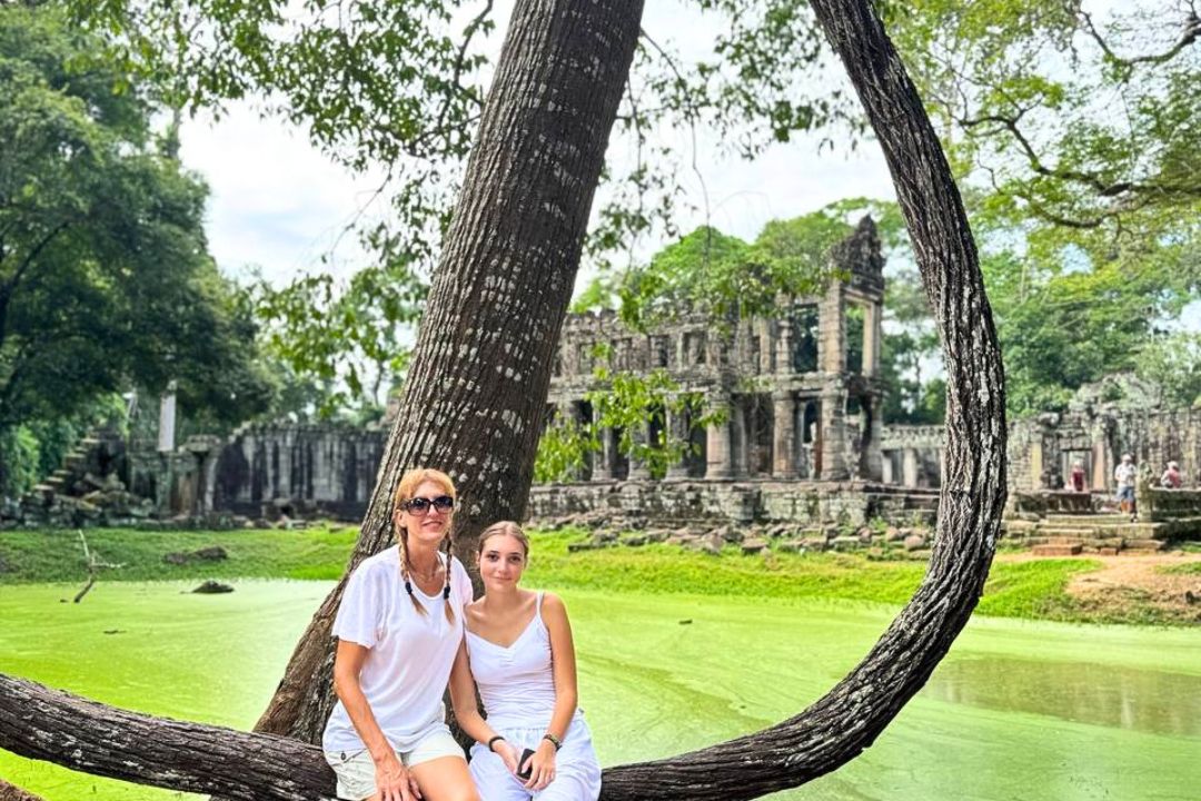 What temples should I pair with Banteay Srei on this loop