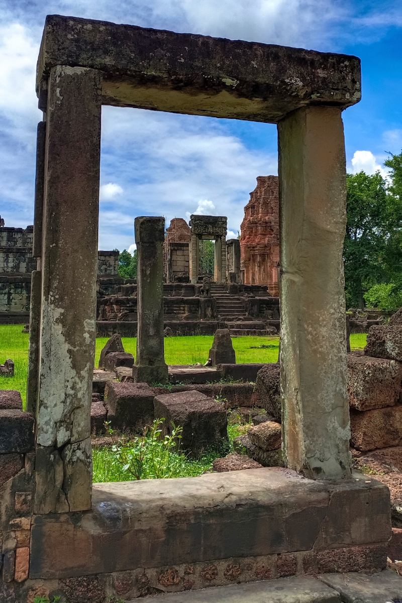 Arriving at the Roluos temples on the Private Driver Service to Bakong and Rolous Temples with Kampong Phluk Floating Village