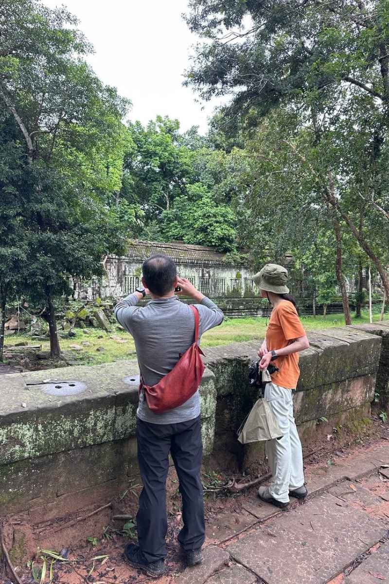 Beng Mealea Temple Ruins and Ancient Stone Galleries