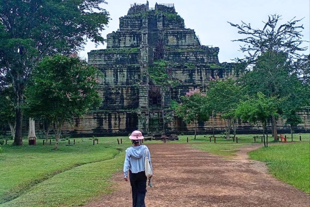 Beng Mealea and Banteay Srei Can You Mix Jungle Ruins With Fine Stone Carving