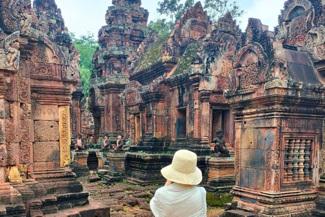 Beng Mealea and Banteay Srei on the Same Day - a private car beats every other option I have tried