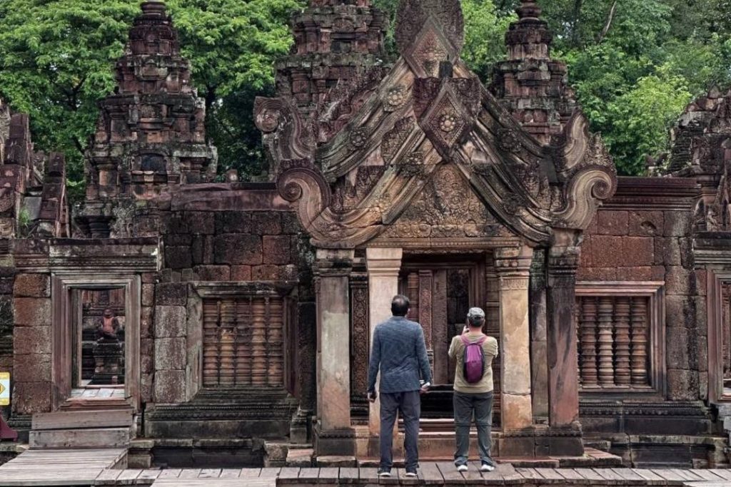 Can I Visit Phnom Kulen and Banteay Srei on the Same Day