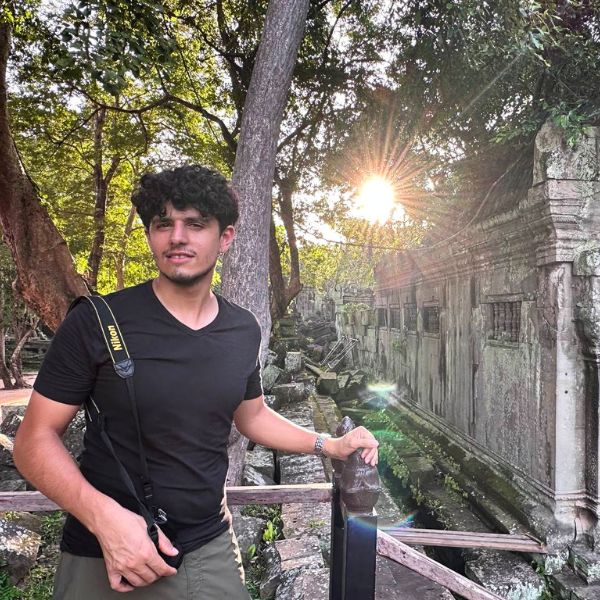 Private Driver Service to Beng Mealea and Siem Reap Floating Village Wooden Walkways Through the Jungle Temple