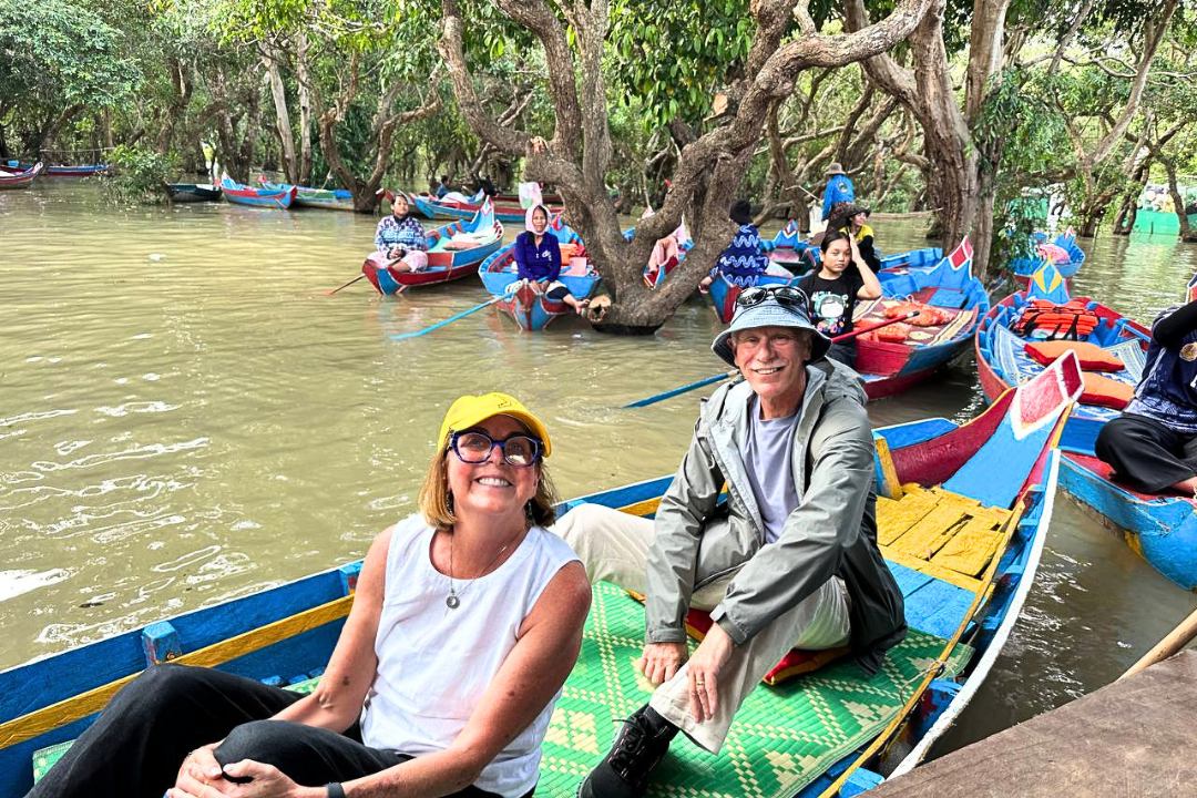 What a 2-Day Siem Reap Tour with Banteay Srei and Kampong Phluk Includes