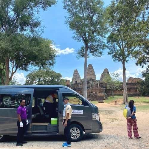 Banteay Srei Backcountry Tour - travellers at the minivan