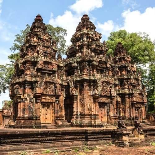 Banteay Srei Backcountry Tour with Siem Reap Shuttle at most famous tamples 1