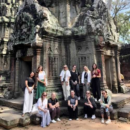 Explore Angkor Wat with Bayon Temple and the world-famous Ta Prohm (Tomb Raider) Temple with Sunset small group shared tours by siemreapshuttle.com