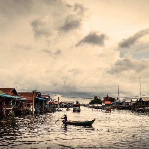 Siem Reap Floating Villages Kompong Phluk Tour with small group shared tour by siemreapshuttle.com