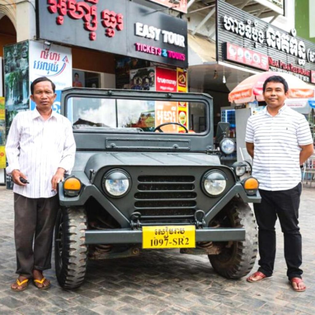 Siem Reap-Shuttle tours-owners and office-front